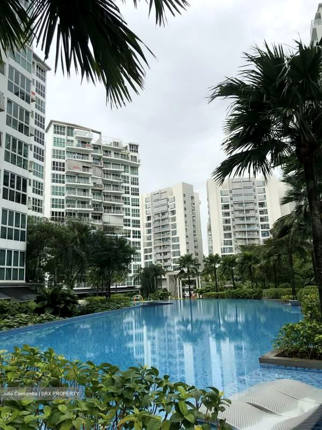 1 Canberra (D27), Condominium #579721021
